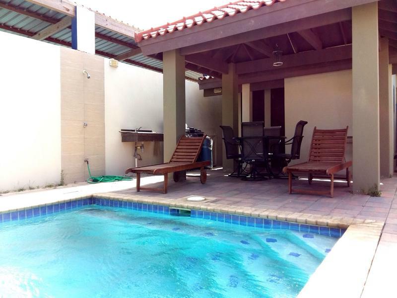 Dorado Eagle Beach Hotel Oranjestad Exterior foto